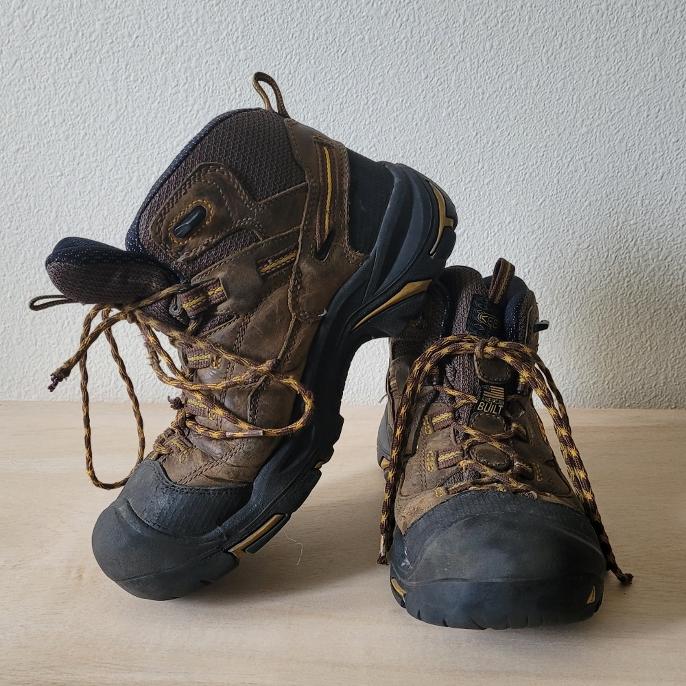 Keen Men's Braddock Waterproof Mid Hiking Boot Work Shoes 8 Wide
